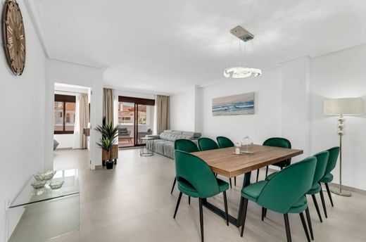 Appartement in Nueva Andalucia, Provincia de Málaga