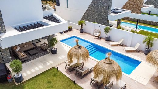 Villa in San Pedro de Alcántara, Malaga