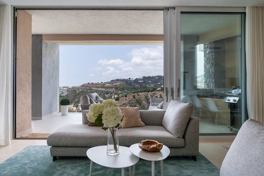 Apartment in Benahavís, Malaga