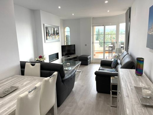 Apartamento - Nueva Andalucia, Málaga