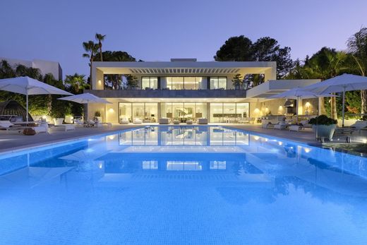 Villa in Nueva Andalucia, Malaga