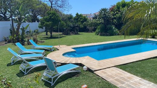 Villa in San Pedro de Alcántara, Malaga