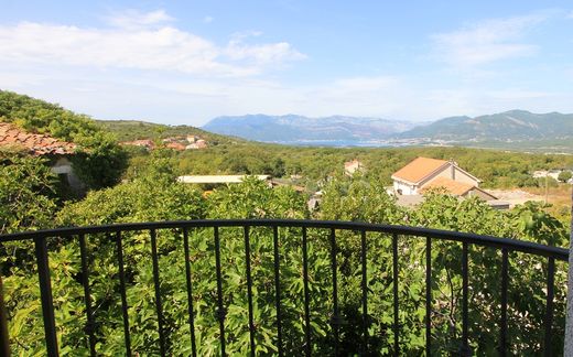 Townhouse in Bigovo, Tivat