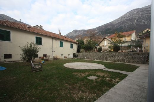 Casa de lujo en Risan, Kotor