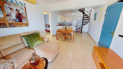 Apartment / Etagenwohnung in Paphos, Paphos District