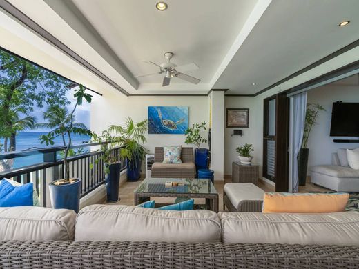 Apartment / Etagenwohnung in Paynes Bay, Saint James