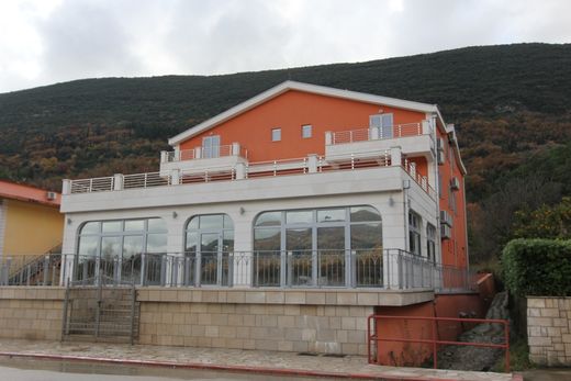 Hotel w Igalo, Herceg Novi