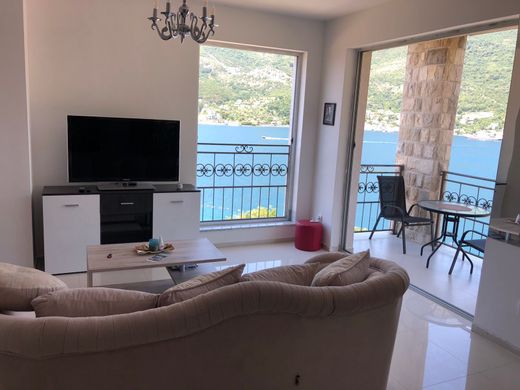 Apartamento - Lepetani, Tivat