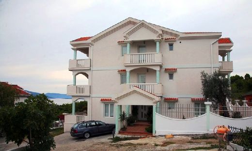 Hôtel à Tivat