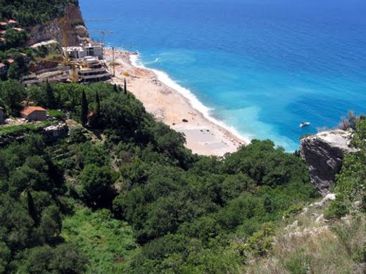 Land for sale in Budva