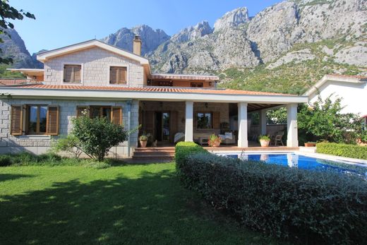 Villa à Donji Orahovac, Kotor