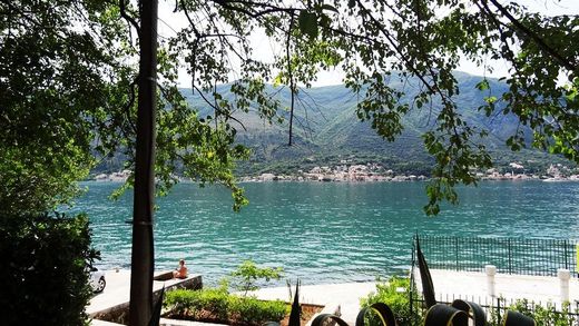 Casa de lujo en Dobrota, Kotor