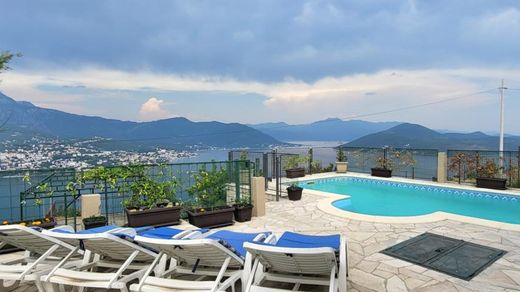 Villa a Igalo, Herceg Novi