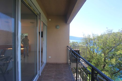 Villa à Lepetani, Tivat