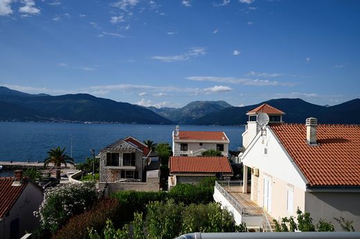 Villa Krasići, Tivat