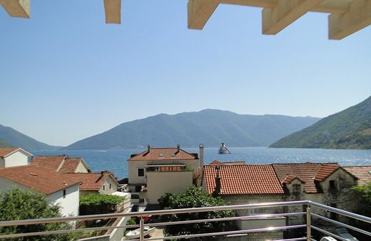 Villa à Kotor