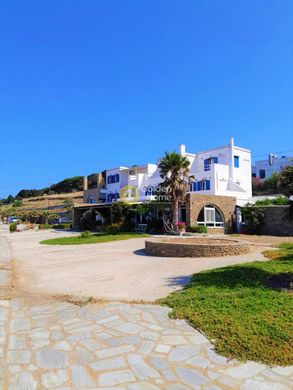 Συγκρότημα ανεξάρτητων κατοικιών σε Τήνος, Nomós Kykládon