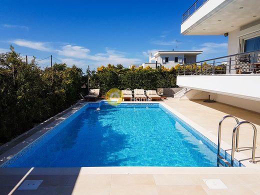 ‏בית חד-משפחתי ב  Loutráki, Nomós Korinthías