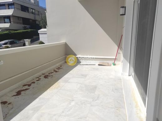 Kifisiá, Nomarchía Athínasのマルチファミリーヴィラ