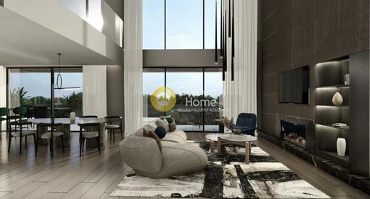 Apartment / Etagenwohnung in Glyfáda, Nomarchía Athínas