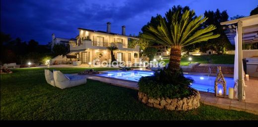 豪宅  Anávyssos, Nomarchía Anatolikís Attikís