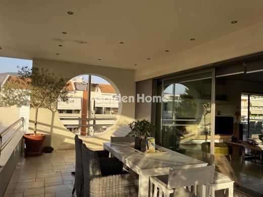 Διαμέρισμα σε Βούλα, Nomarchía Anatolikís Attikís