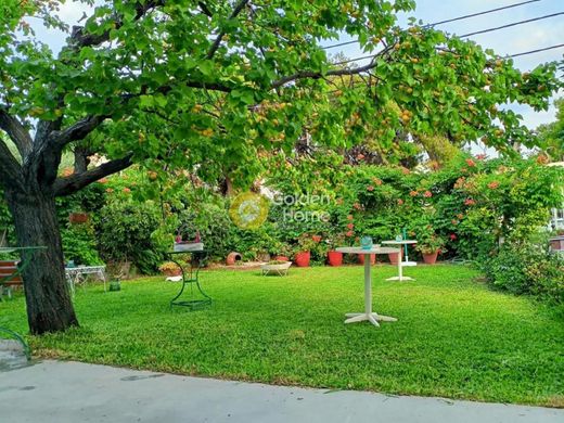 Casa adosada en Egina, Nomós Piraiós