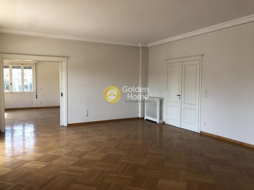 Piso / Apartamento en Atenas, Nomarchía Athínas