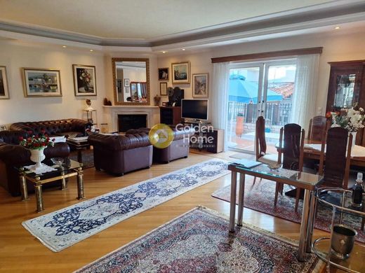 Casa de lujo en Khalándrion, Nomarchía Athínas