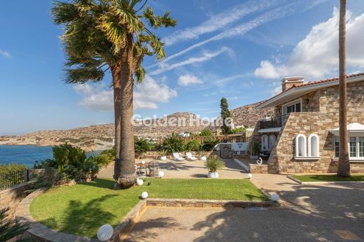 Detached House in Palaiá Fókaia, Nomarchía Anatolikís Attikís