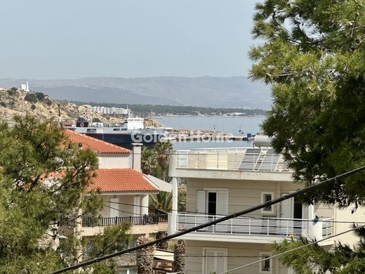 Edificio en Rafína, Nomarchía Anatolikís Attikís