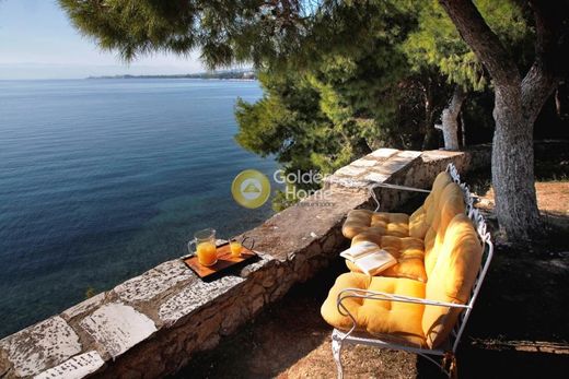 Casa de lujo en Ágioi Theódoroi, Corinthia