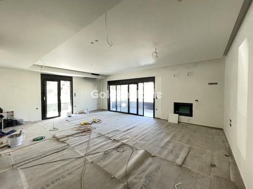 Apartament w Alimos, Nomarchía Athínas