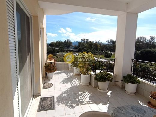 豪宅  Anávyssos, Nomarchía Anatolikís Attikís