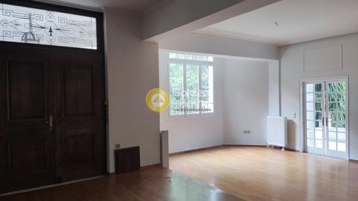 Luxury home in Agía Paraskeví, Nomarchía Athínas