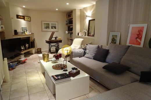 Luxury home in Pikérmi, Nomarchía Anatolikís Attikís