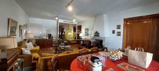 Piso / Apartamento en Khalándrion, Nomarchía Athínas