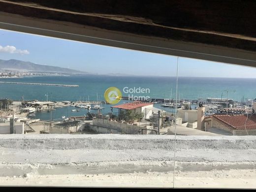 Casa di lusso a Kastélla, Nomós Attikís