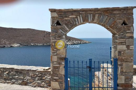 Complexes résidentiels à Kýthnos, Cyclades