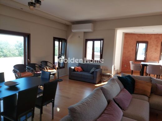 Dom jednorodzinny w Marathónas, Nomarchía Anatolikís Attikís