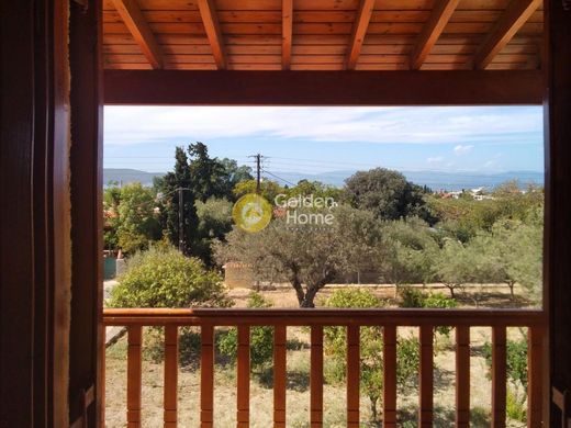 Casa adosada en Egina, Nomós Piraiós