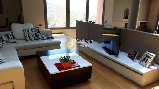 Maison de luxe à Pikérmi, Nomarchía Anatolikís Attikís