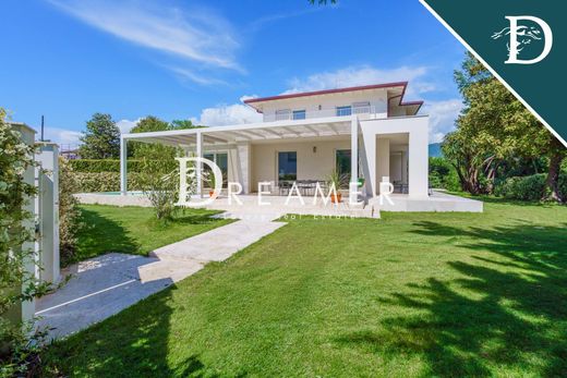 Villa à Forte dei Marmi, Lucques