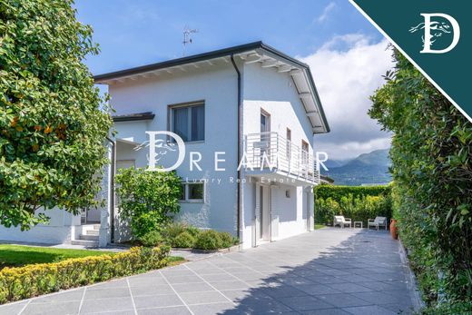 Villa in Montignoso, Provincia di Massa-Carrara