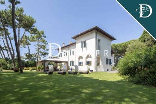 Villa in Massa, Provincia di Massa-Carrara