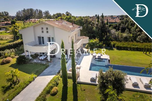 Villa à Forte dei Marmi, Lucques