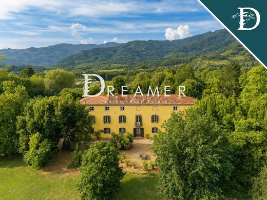 Villa - Lucca, Provincia di Lucca
