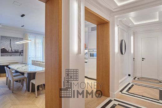 套间/公寓  Champs-Elysées, Madeleine, Triangle d’or, Paris