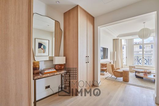 Apartament w Tour Eiffel, Invalides – Ecole Militaire, Saint-Thomas d’Aquin, Paris