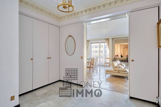 ‏דירה ב  Paris 08 Élysée, Paris